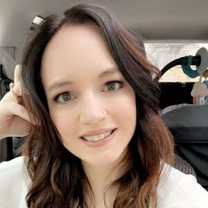 Meet your Posher, Desirae